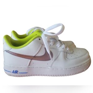 Nike Kids White Sneakers with Lime Green Lining